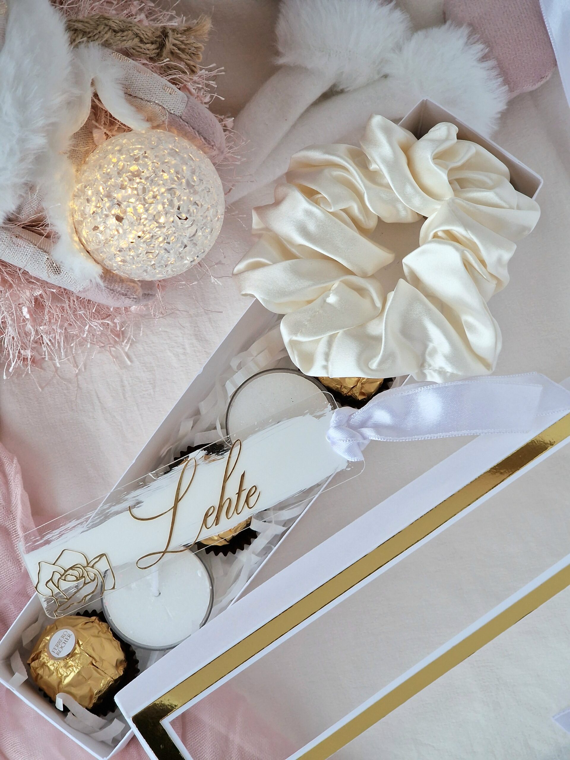 Kingiidee naisele (roosa/valge) - Image 6